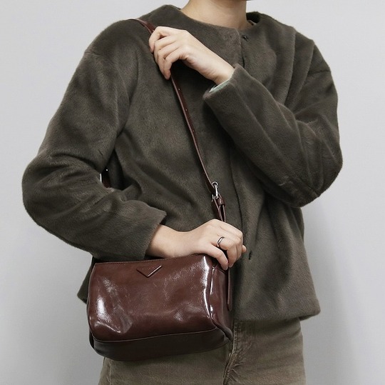 12-1188 ベルトエナメルショルダーバッグ